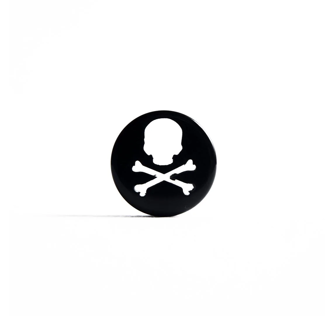 Акриловый плаг с вырезанным черепом Acrylic flared ear plug with cutted skull